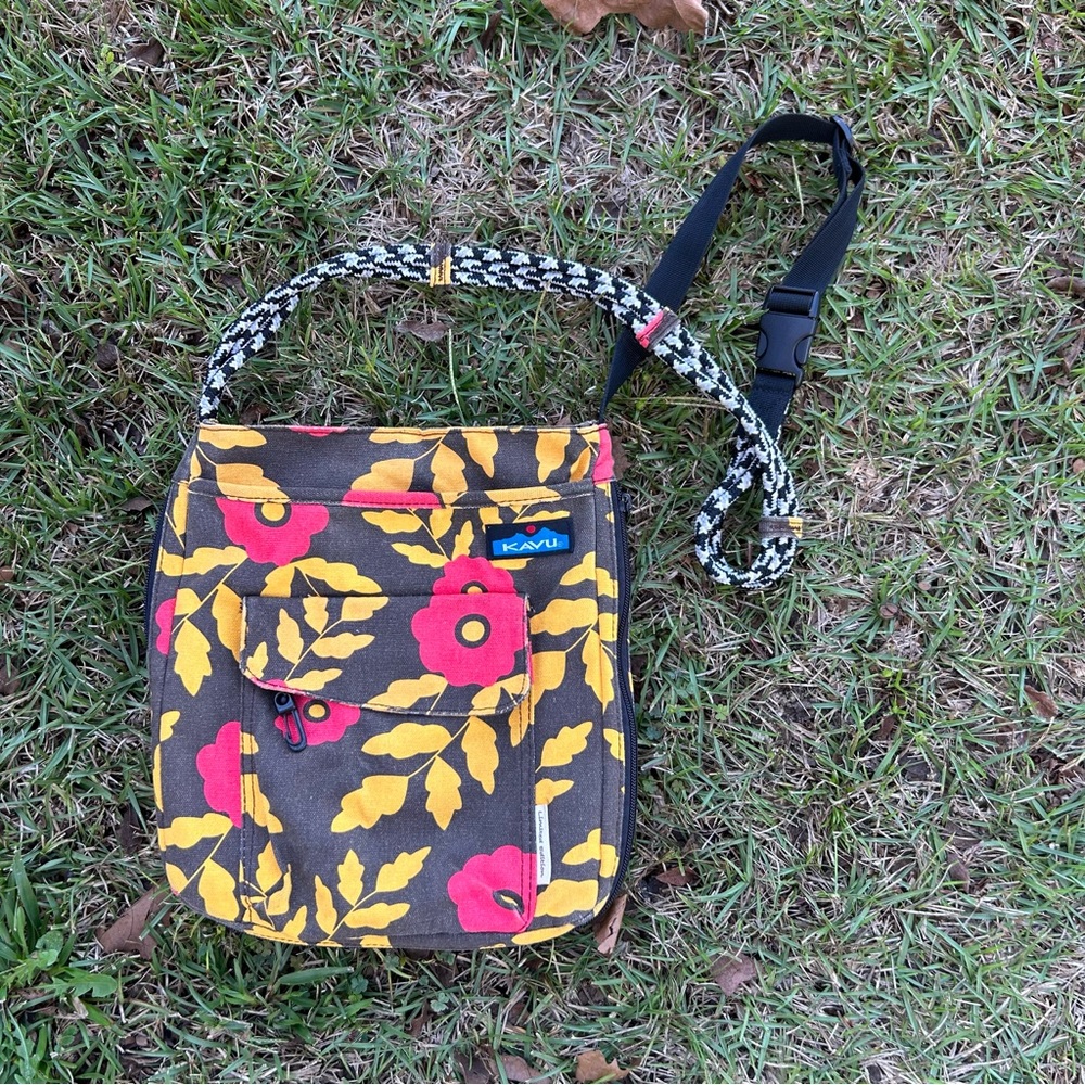 KAVU Limited Edition Floral Crossbody
